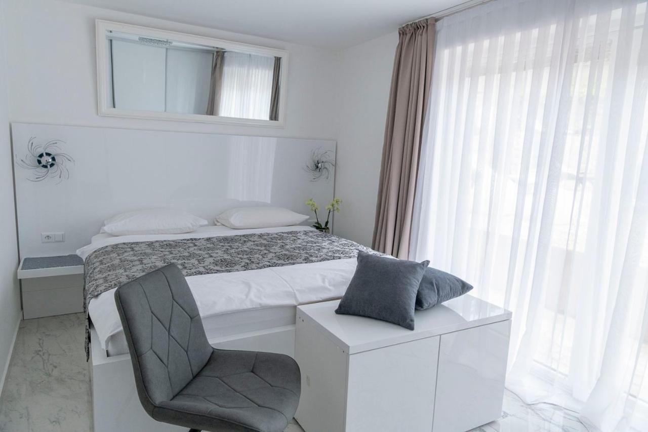 Villa Palma Krk Кърк Екстериор снимка