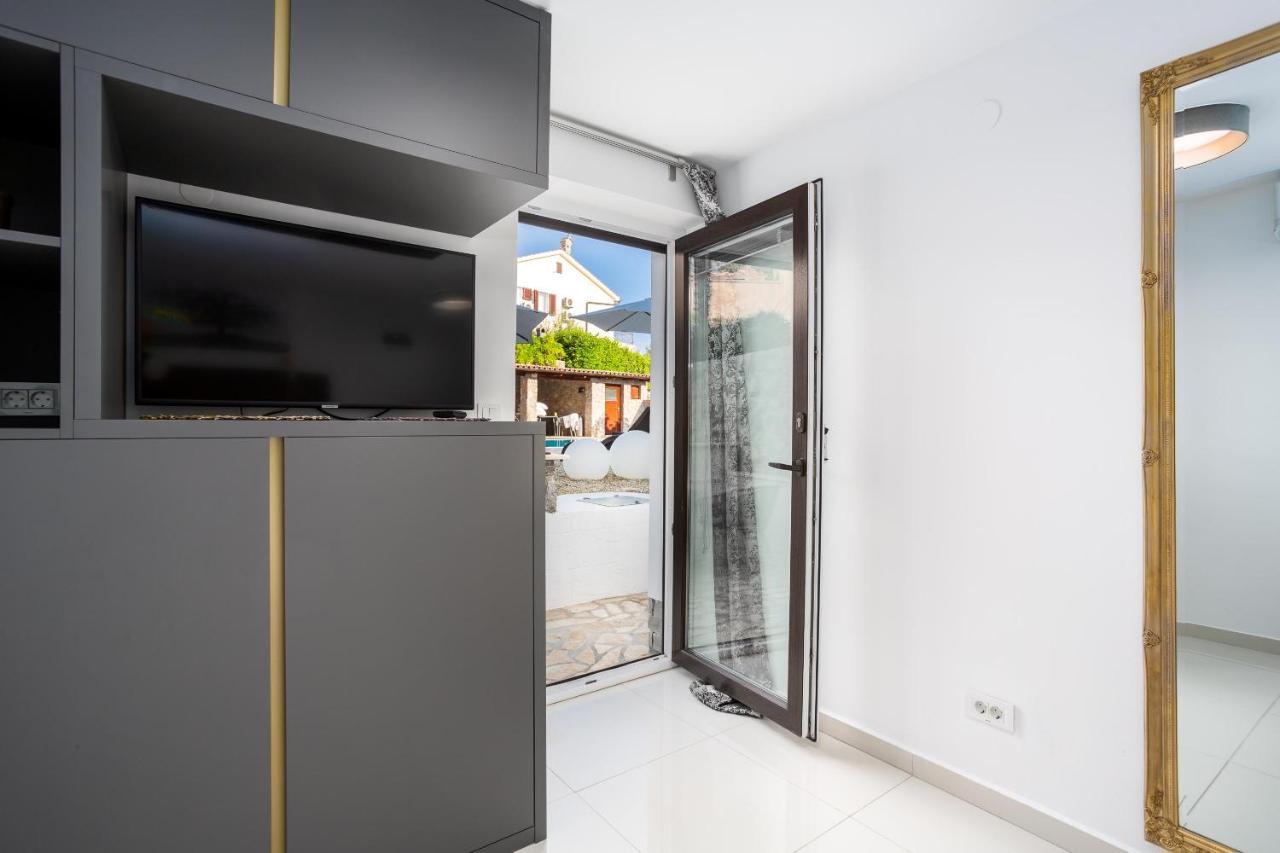 Villa Palma Krk Кърк Екстериор снимка